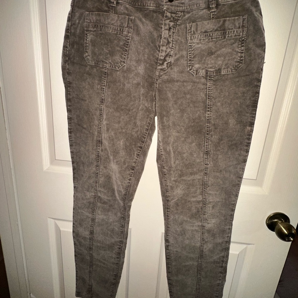 Prana women’s Brown taupe Corduroy Pants 12 patch pockets fall winter cottage